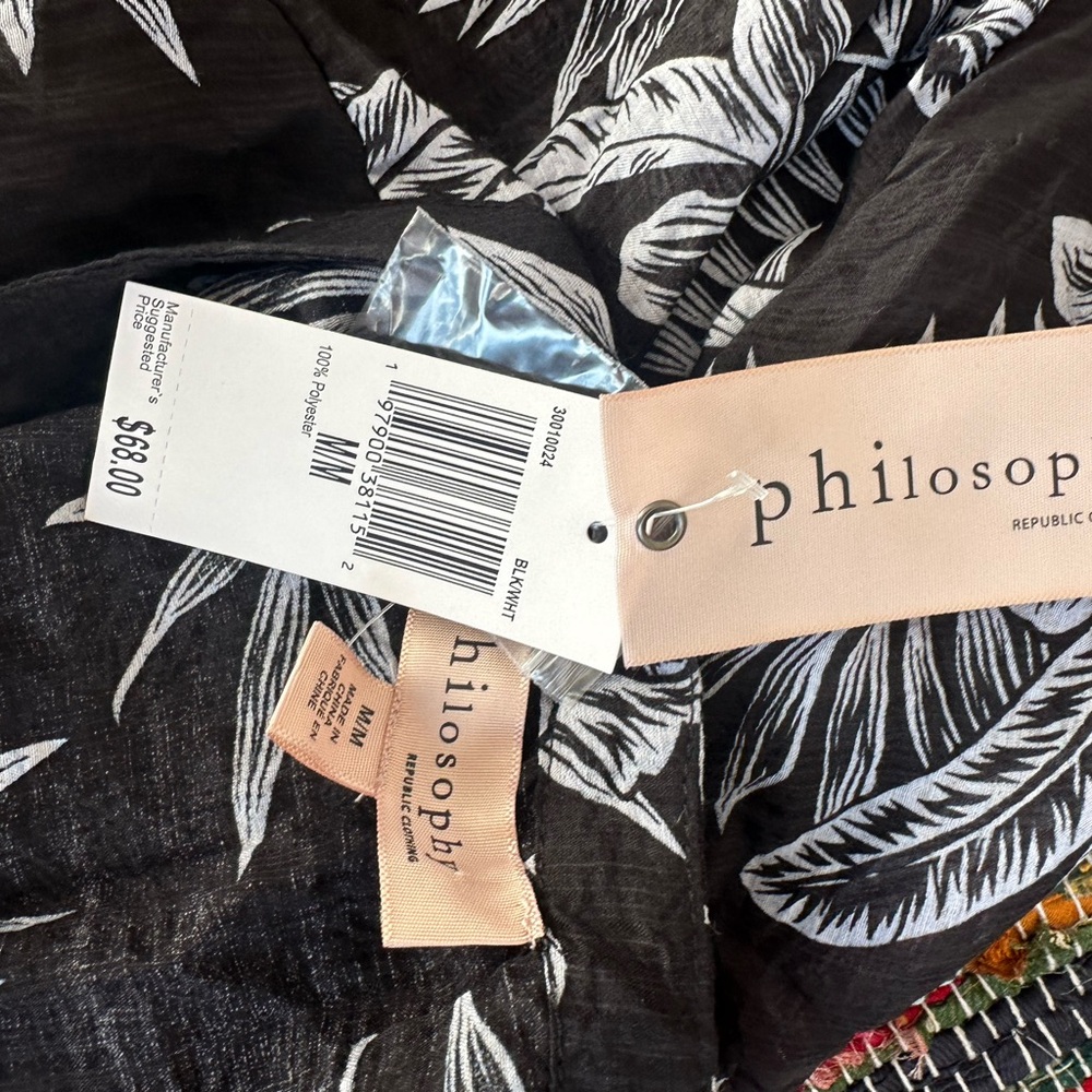 Philosophy Black and White Floral Blouse Medium - Picture 8 of 8